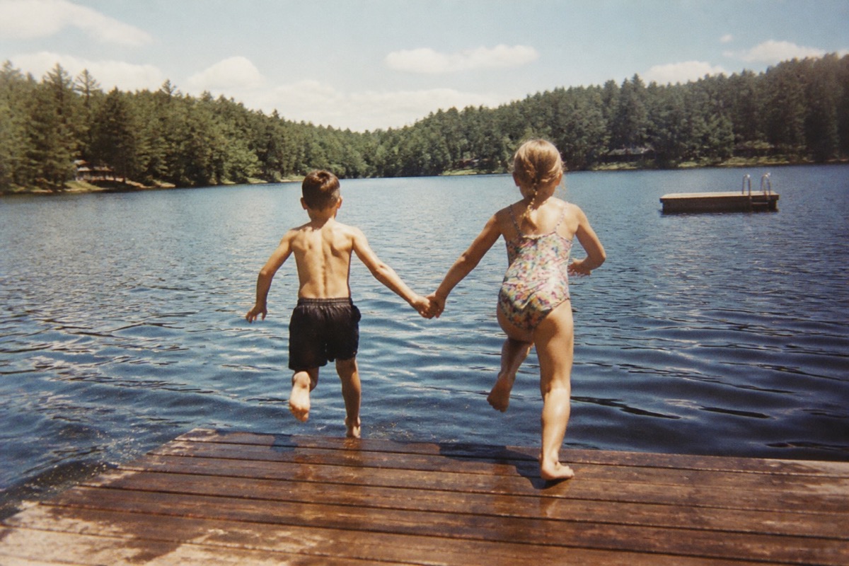 A lake memory ready for a wallpaper